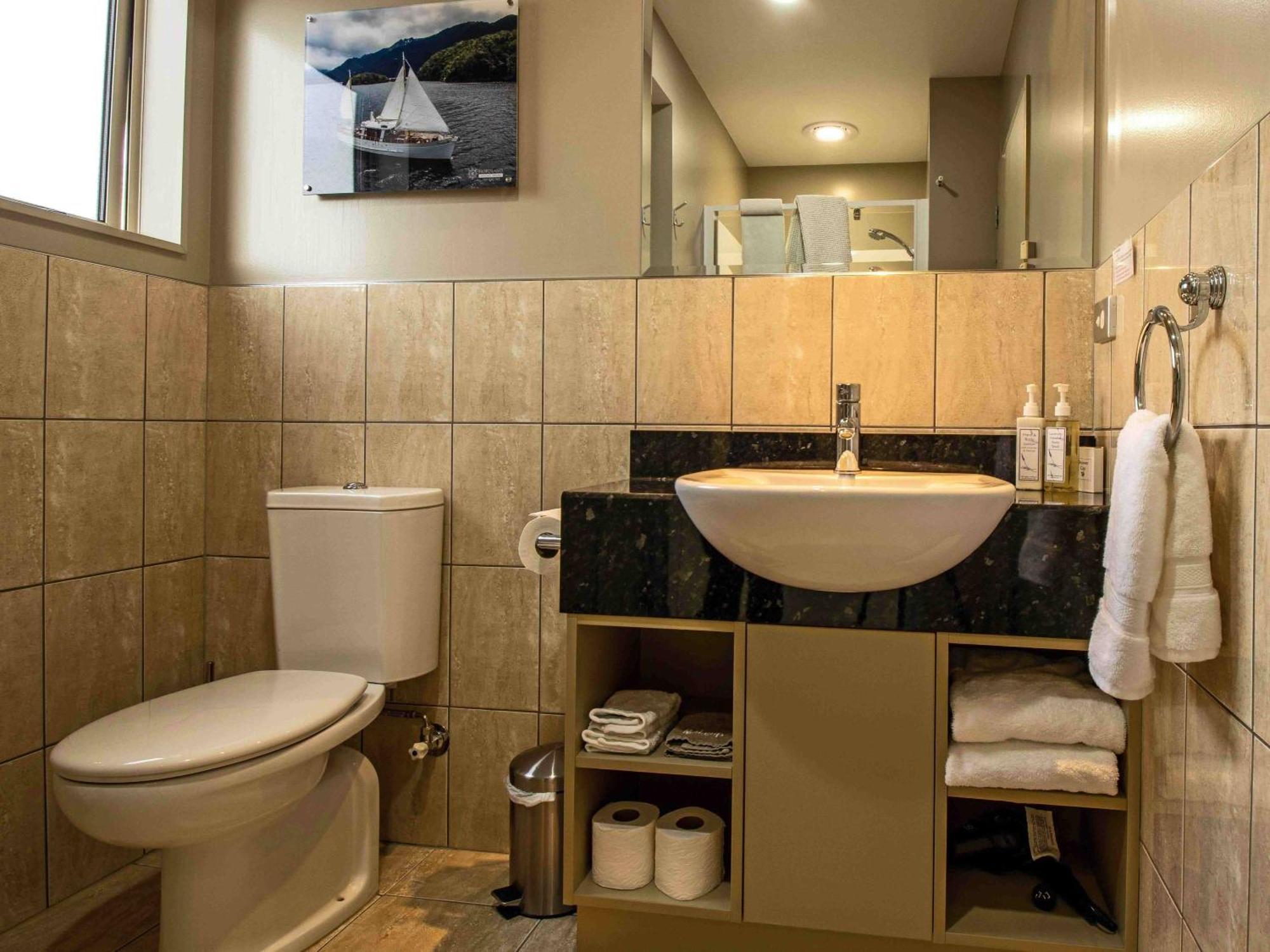 אגם טה אנאו Blue Ridge Studios And Bed & Breakfast מראה חיצוני תמונה