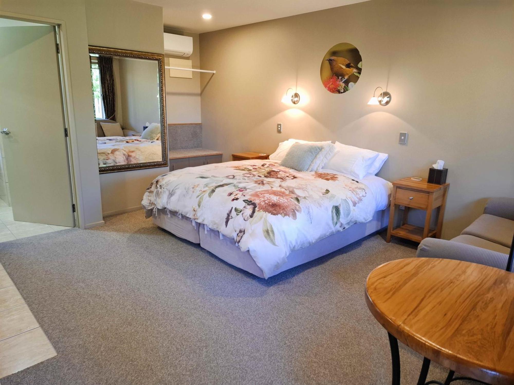אגם טה אנאו Blue Ridge Studios And Bed & Breakfast מראה חיצוני תמונה