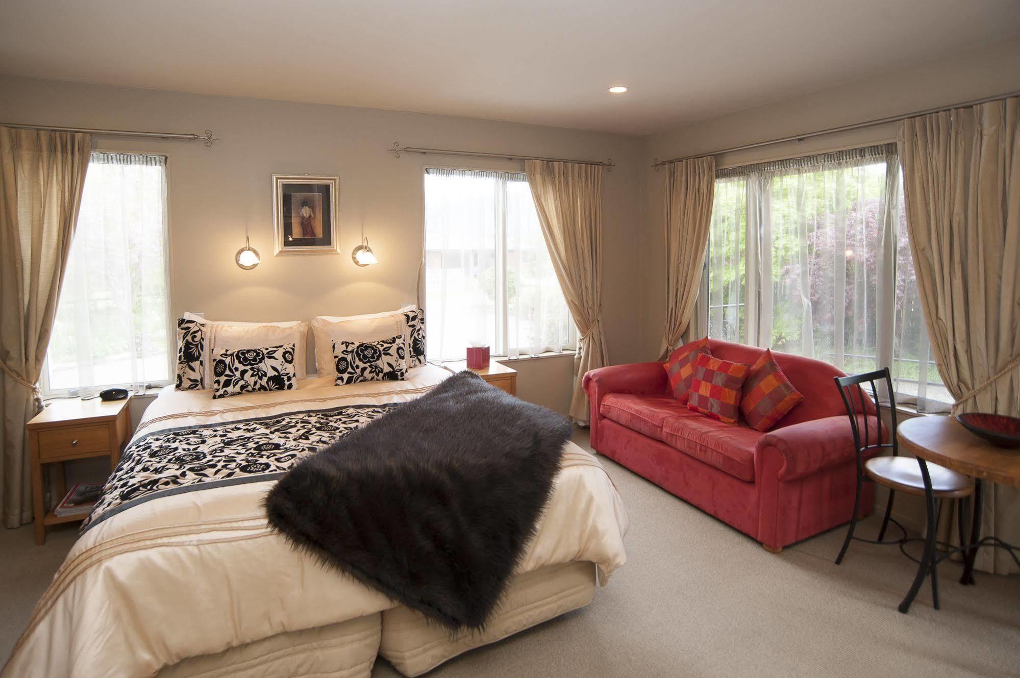 אגם טה אנאו Blue Ridge Studios And Bed & Breakfast מראה חיצוני תמונה