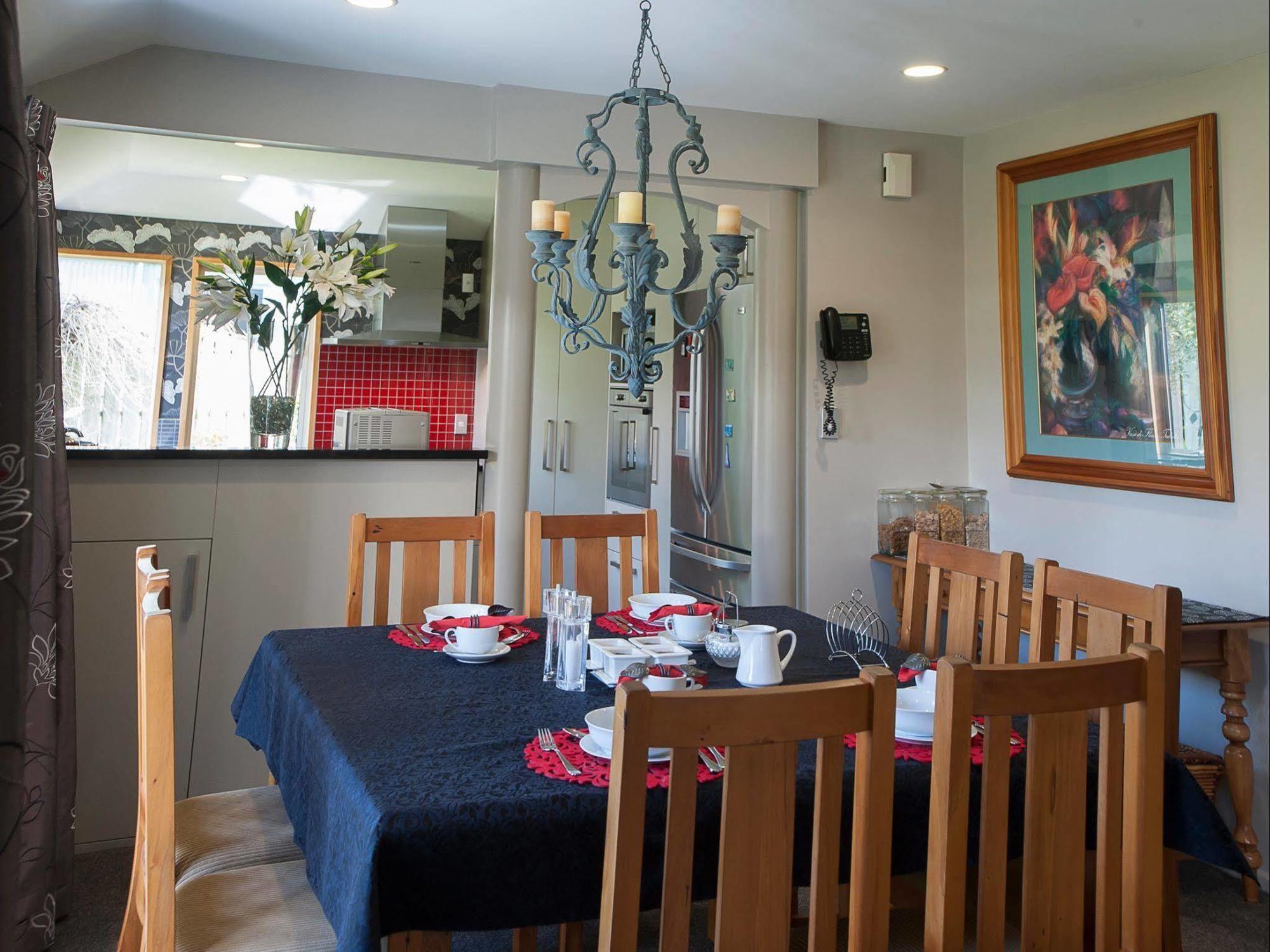 אגם טה אנאו Blue Ridge Studios And Bed & Breakfast מראה חיצוני תמונה